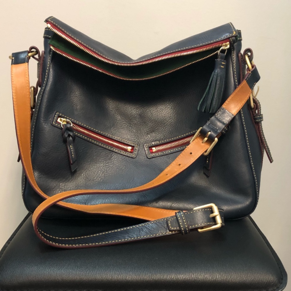 Dooney & Bourke Florentine Zip Sac